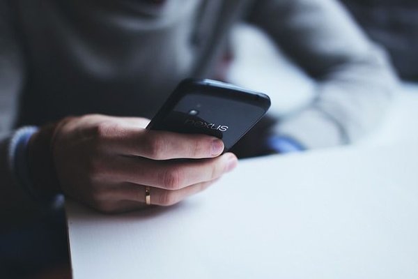 Qu'est-ce que l'alerte SMS et pourquoi l'utiliser ?